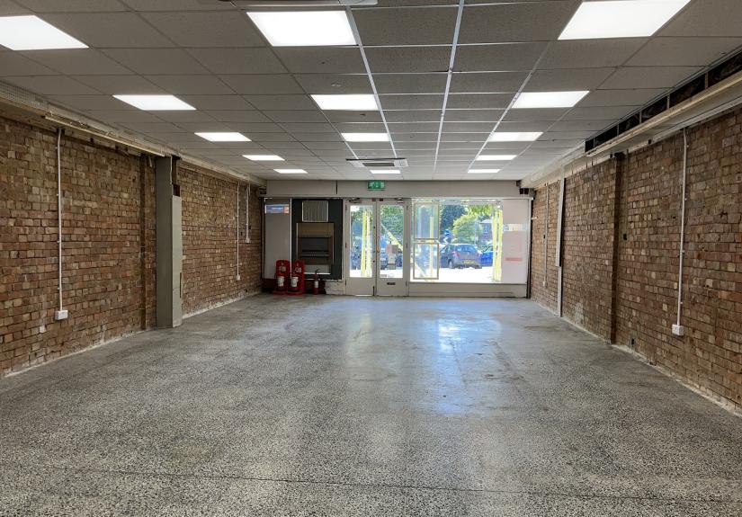 6 Furnace Parade, Furnace Green, Crawley RH10 6NX Graves Jenkins